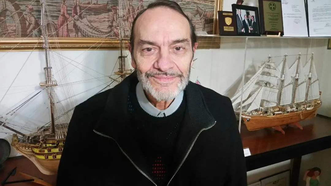 About Denis Paraskevatos: Denis at home among his ships