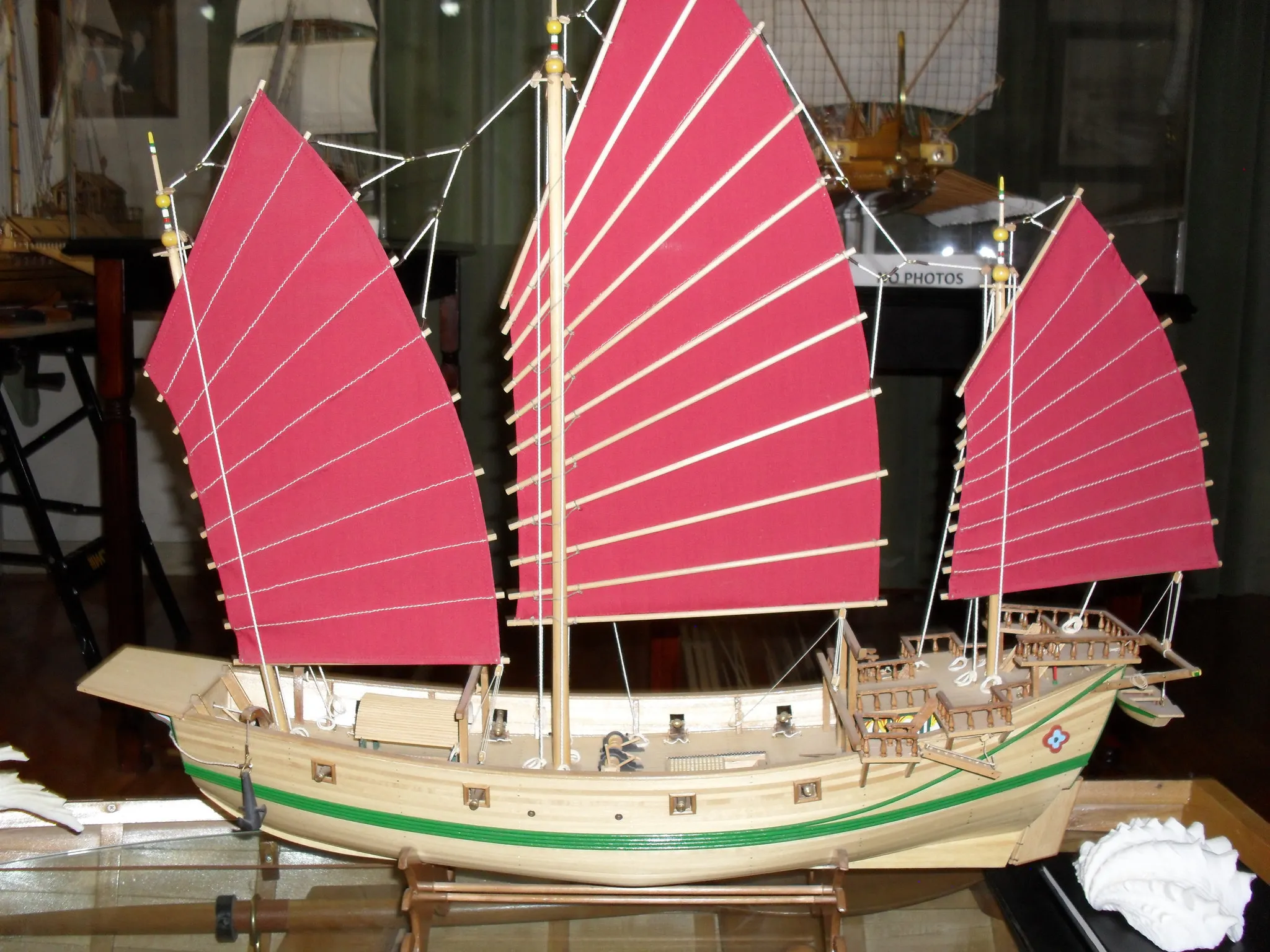 The Chinese Junk: Full view