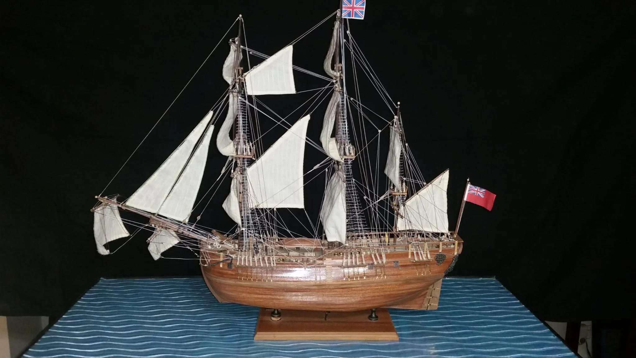 HMS Endeavour: Full view