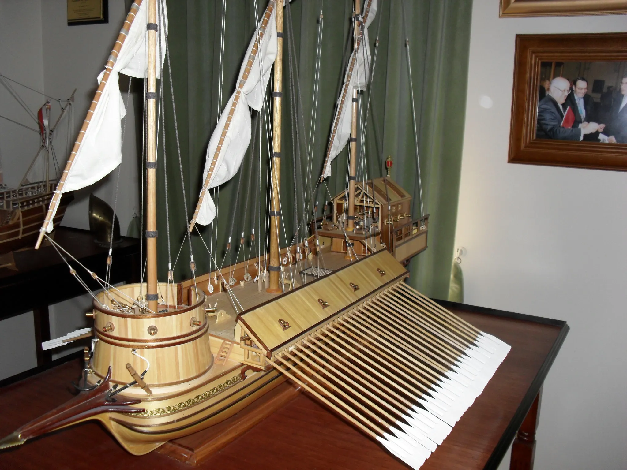 The Galleass: Bow and oars
