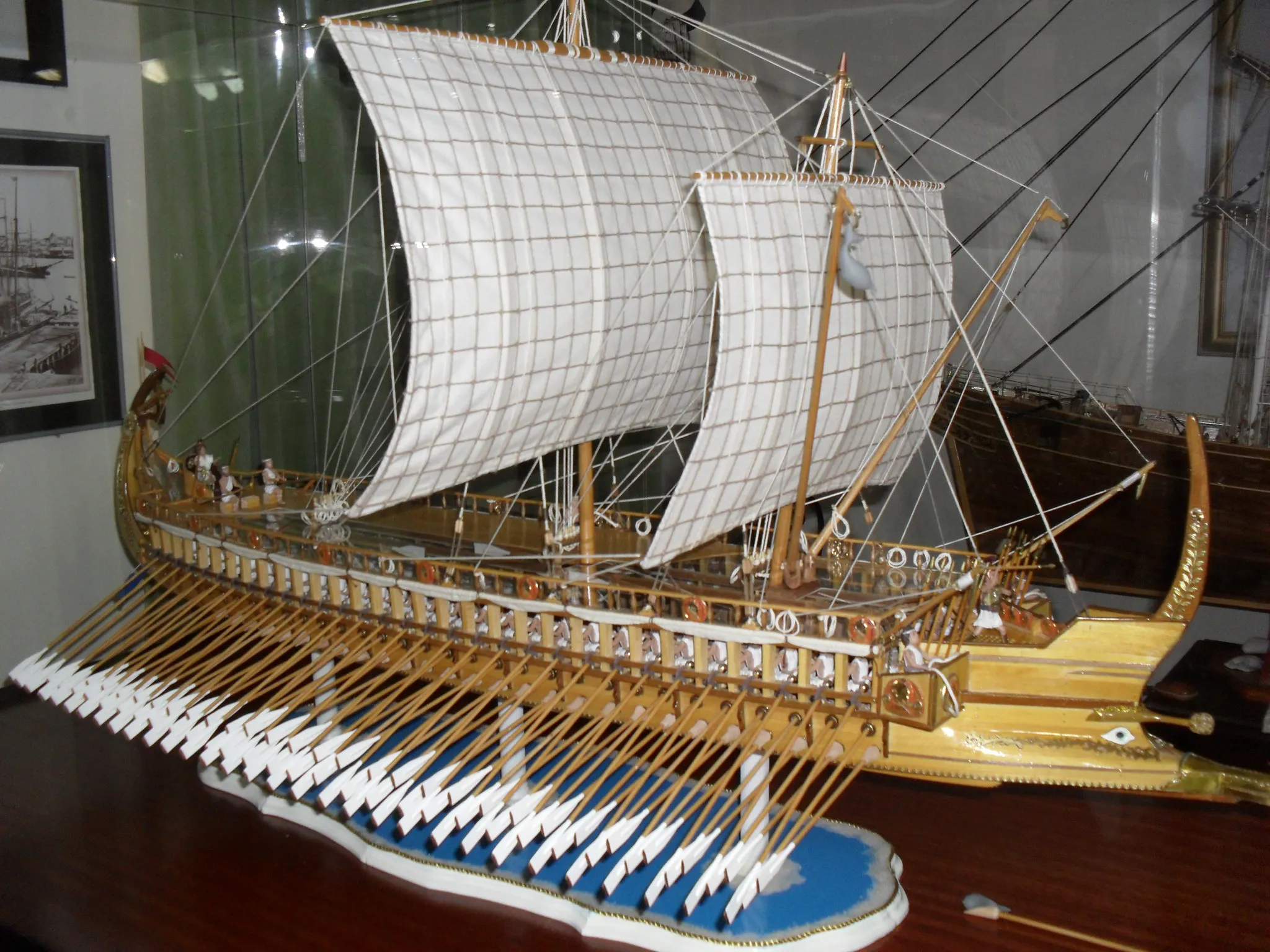 The Athenian Trireme: Broadside