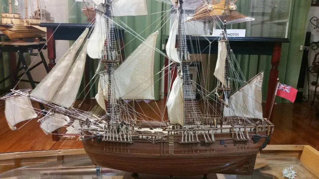 HMS Endeavour: Full view
