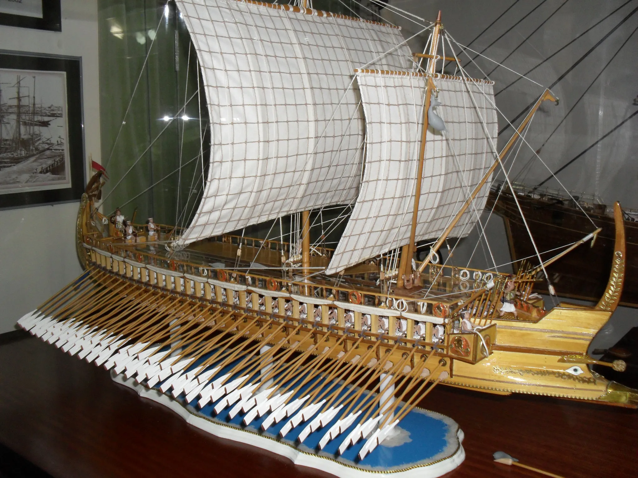 The Athenian Trireme: Broadside