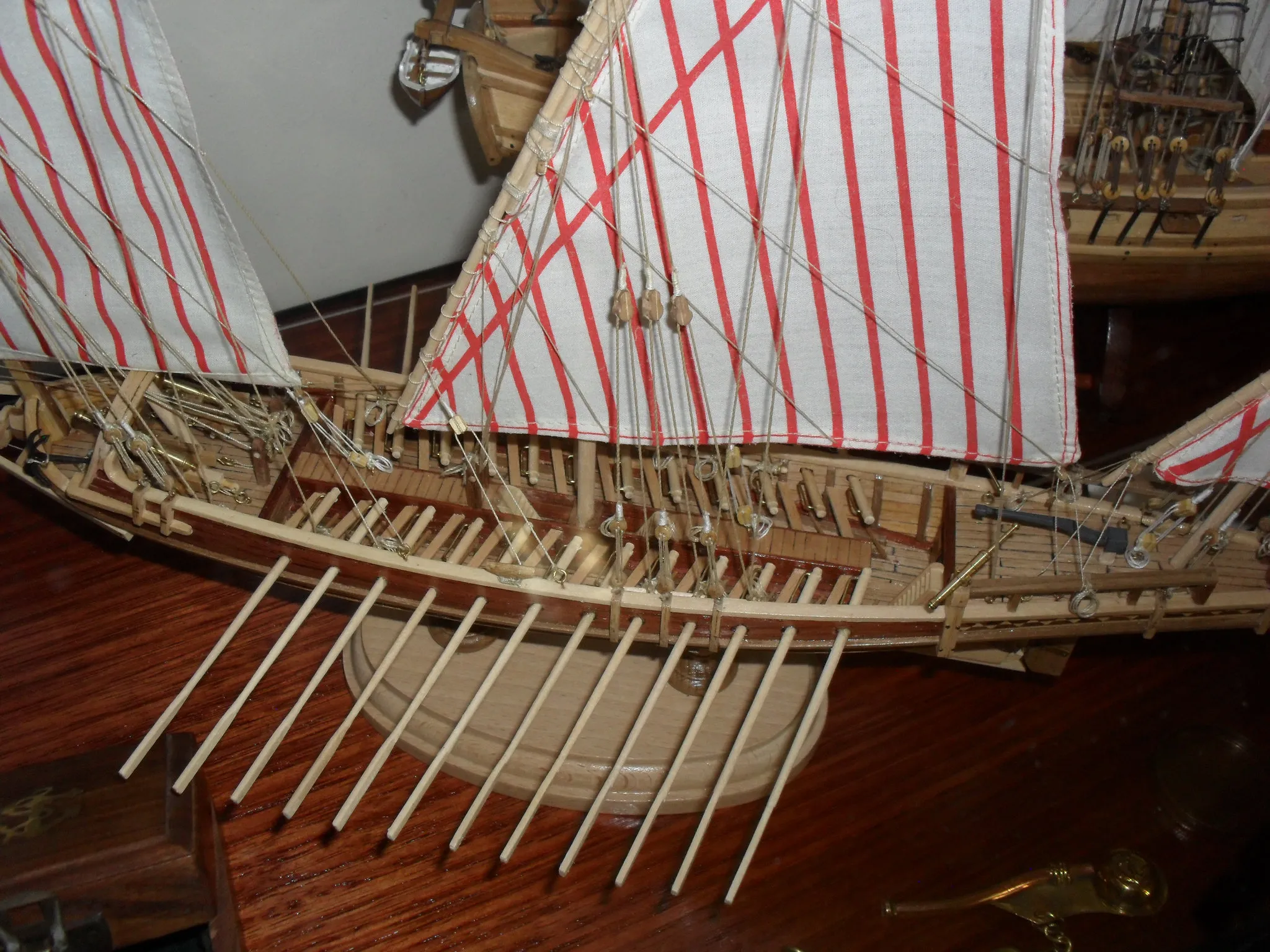 The Greek Galliot: Oars and lateen sails