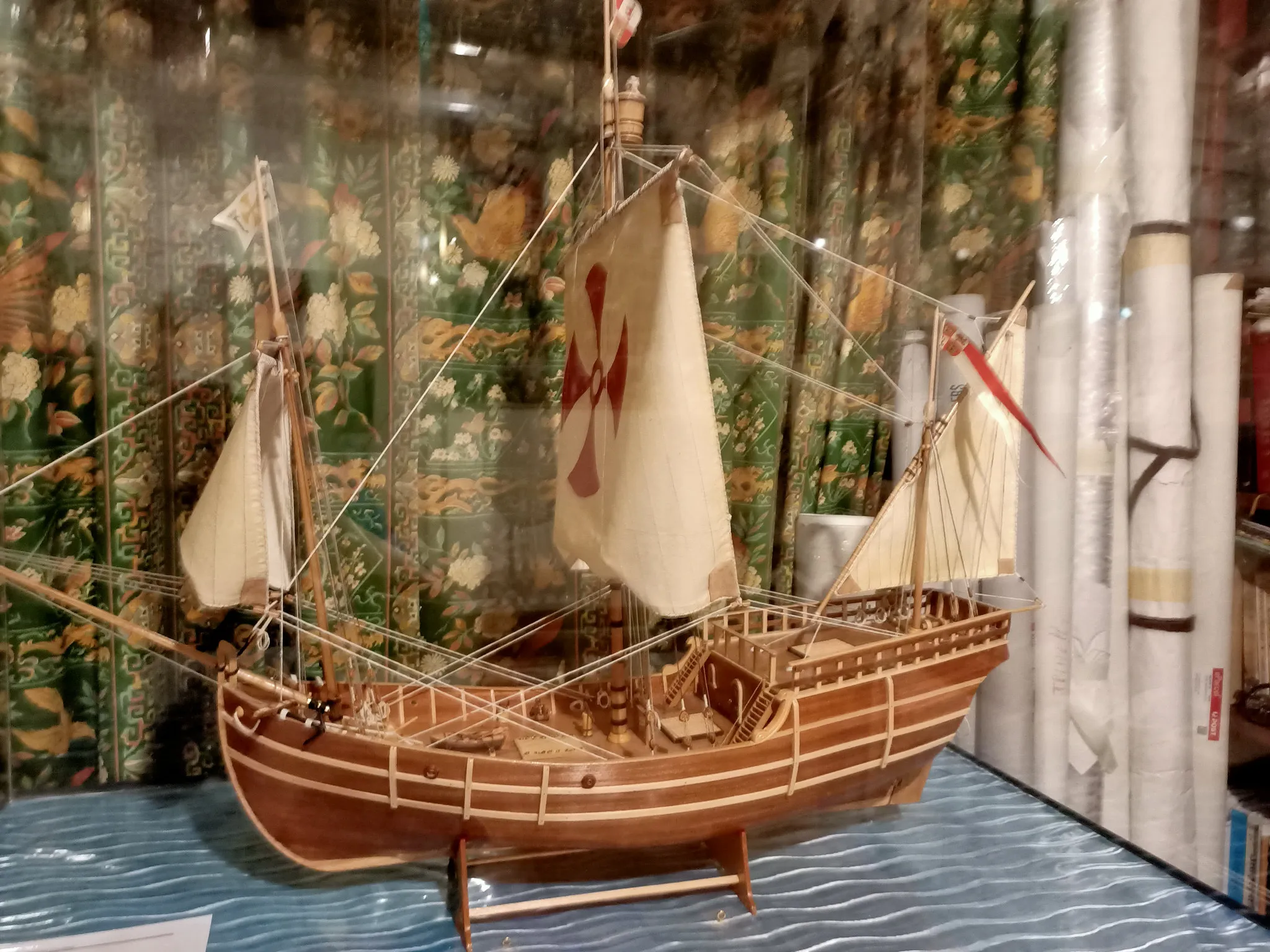 La Pinta: In its display case