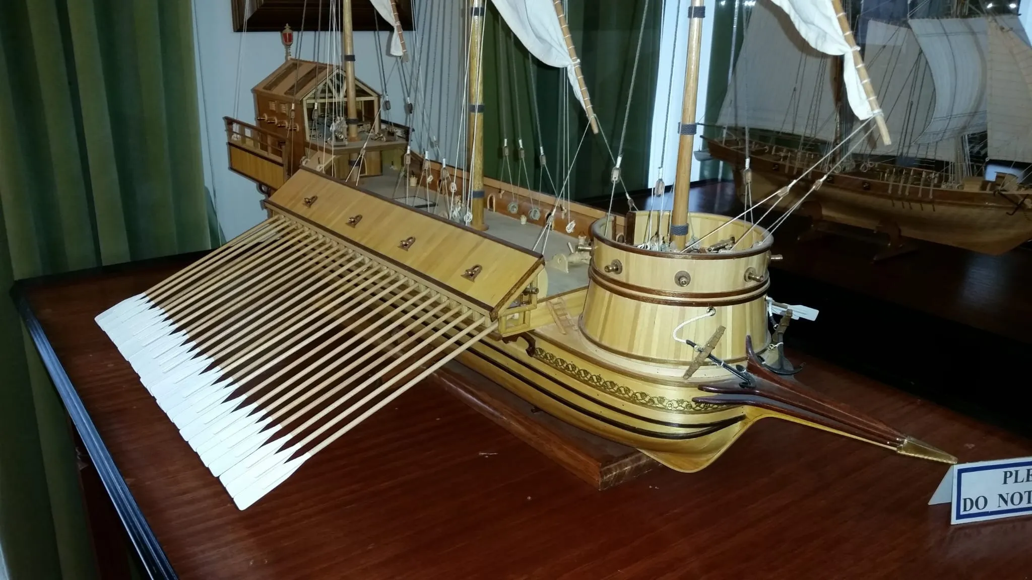The Galleass: Bow and oars