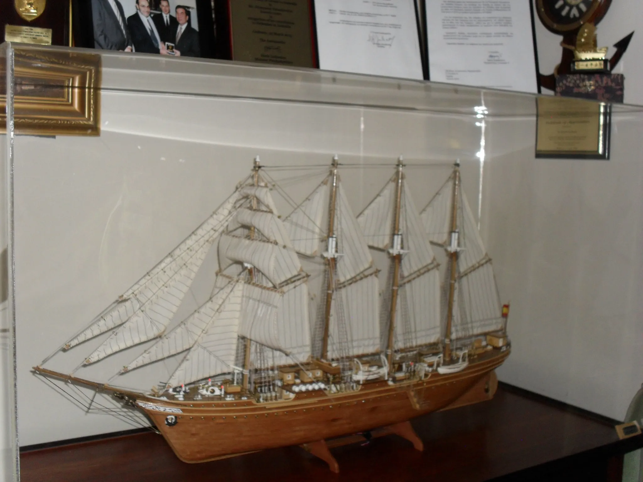 Juan Sebastián Elcano: In its display case