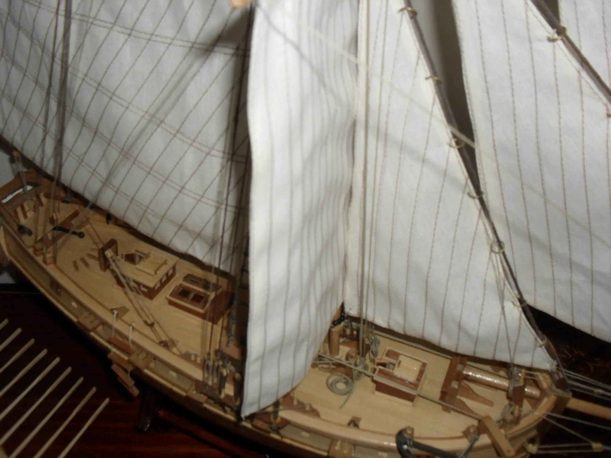 Le Renard: Deck and sails