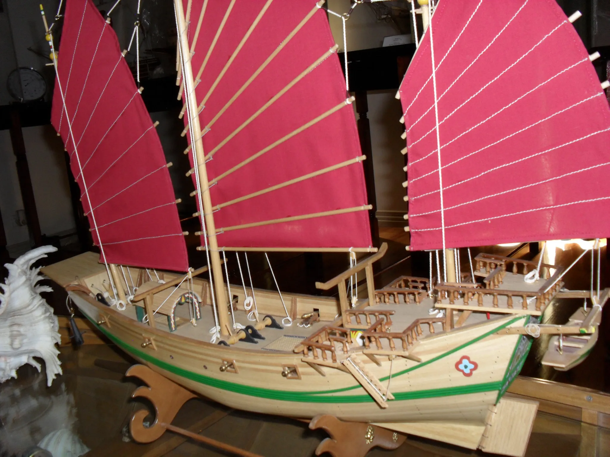 The Chinese Junk: Bow view