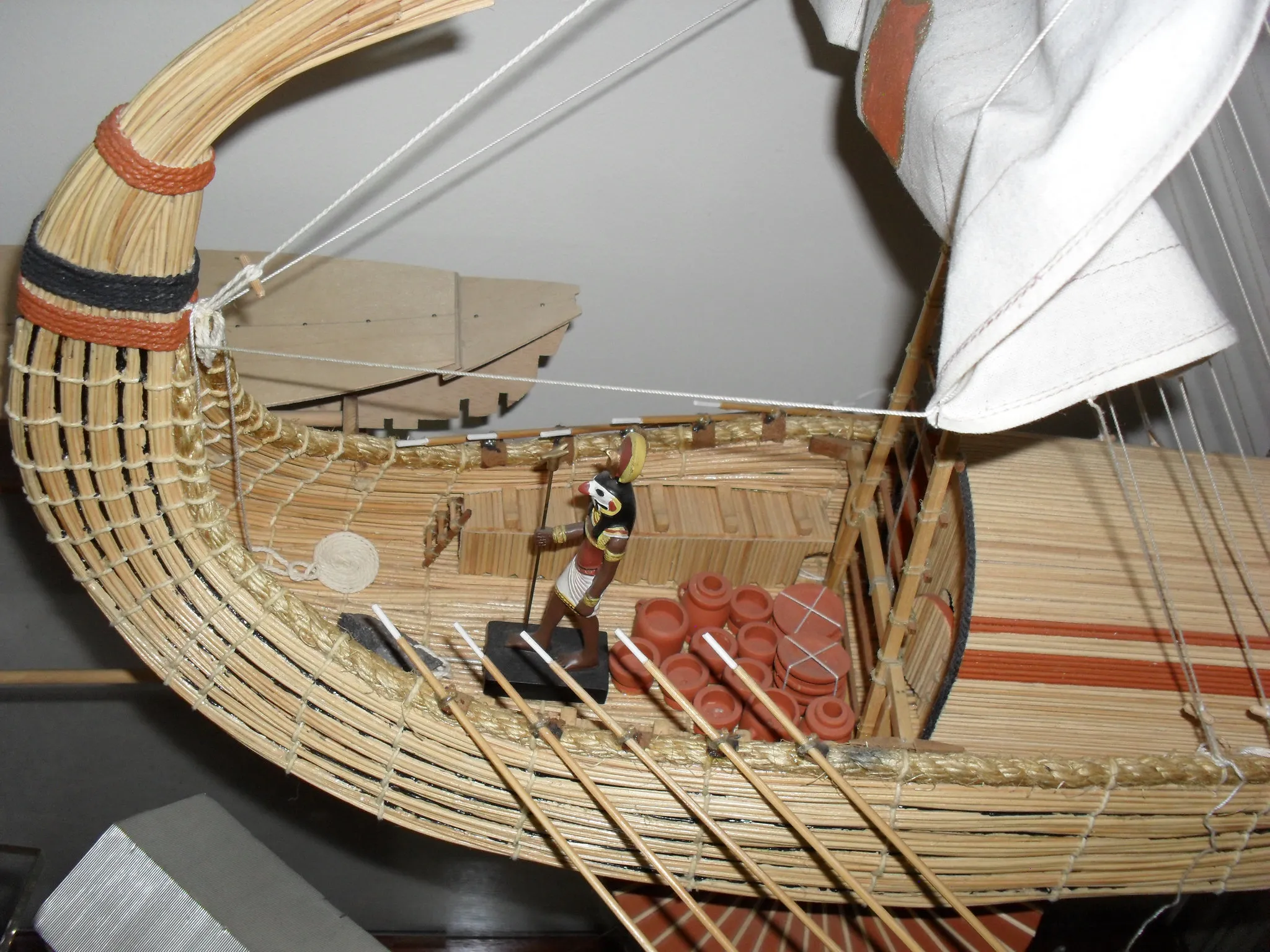 The Egyptian Ra: Reed hull detail