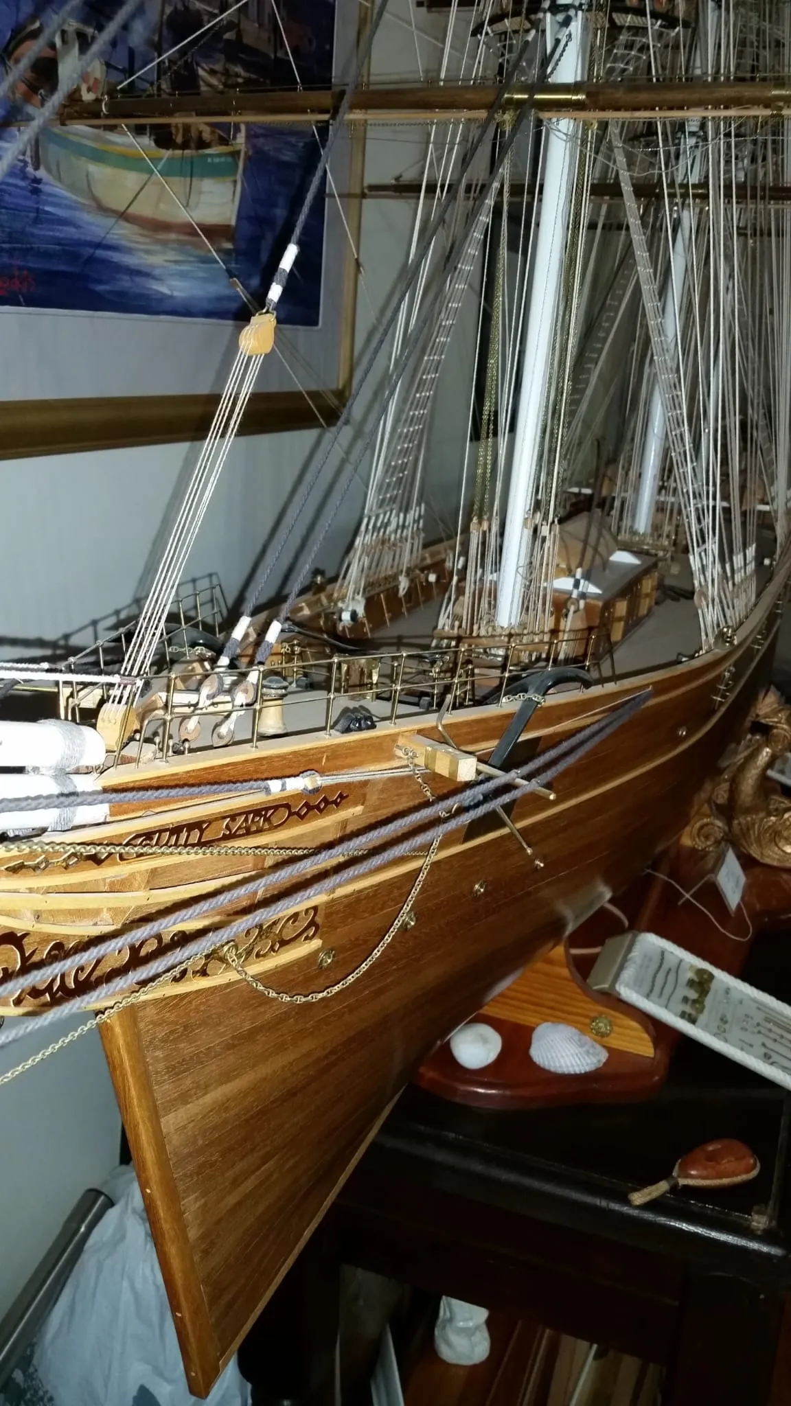 The Cutty Sark: Bow view