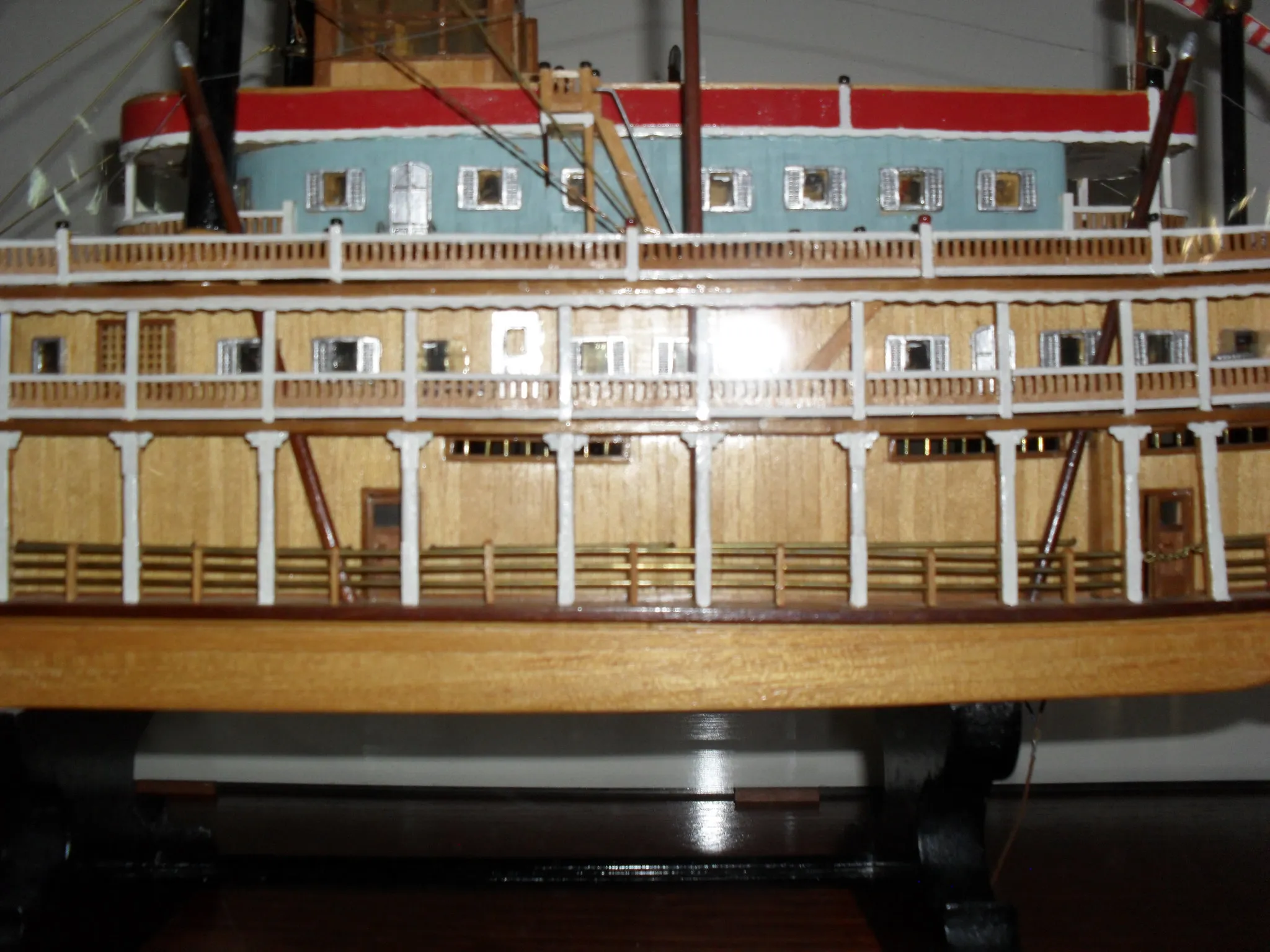 King of Mississippi: Main deck