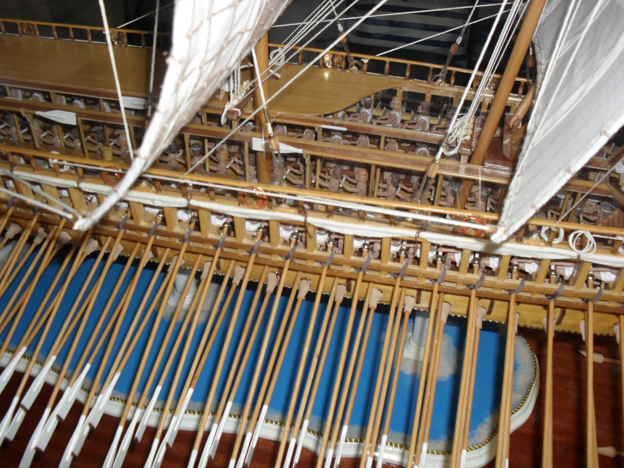 The Athenian Trireme: Oars