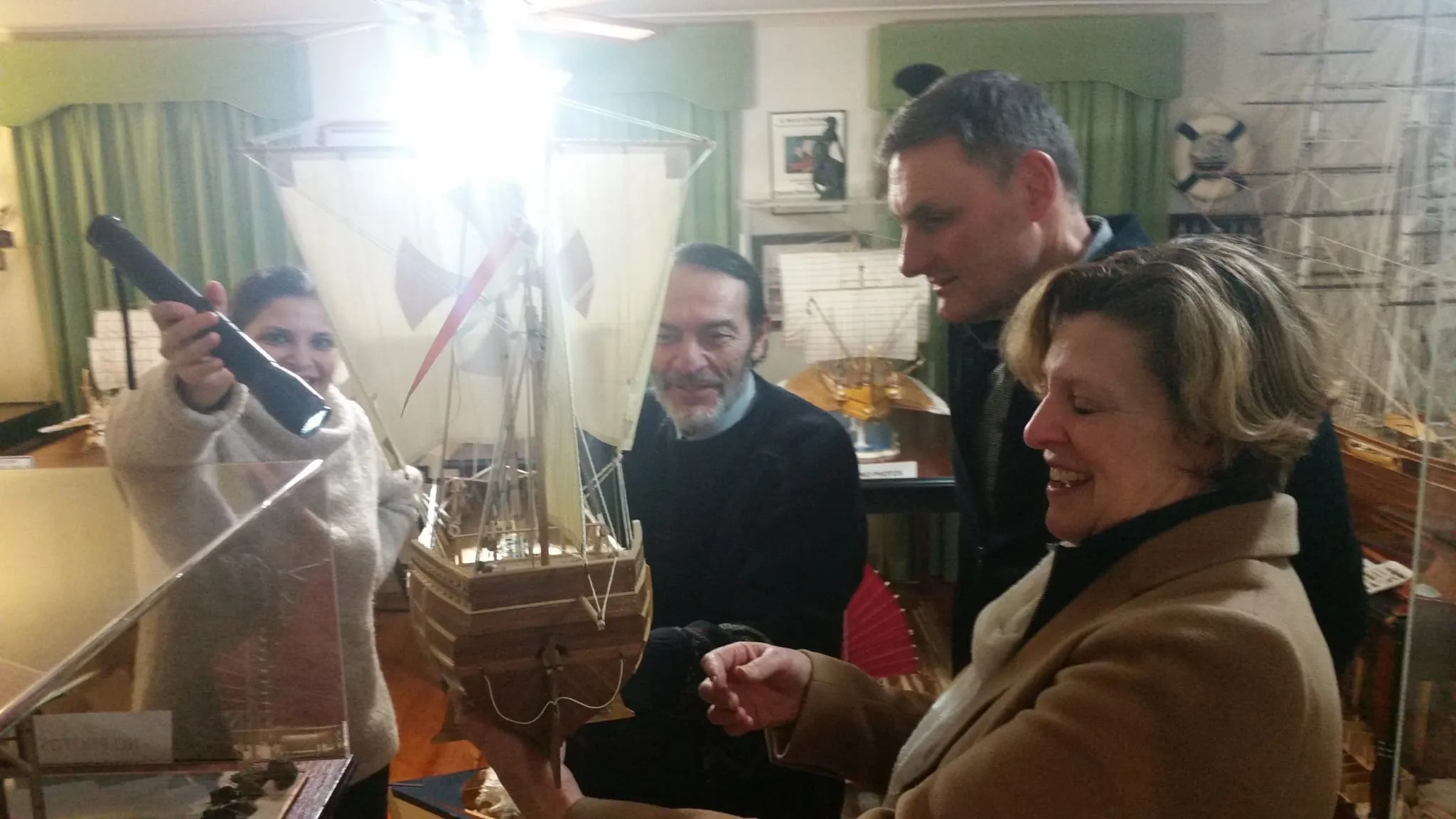 La Pinta: Visitors with Denis