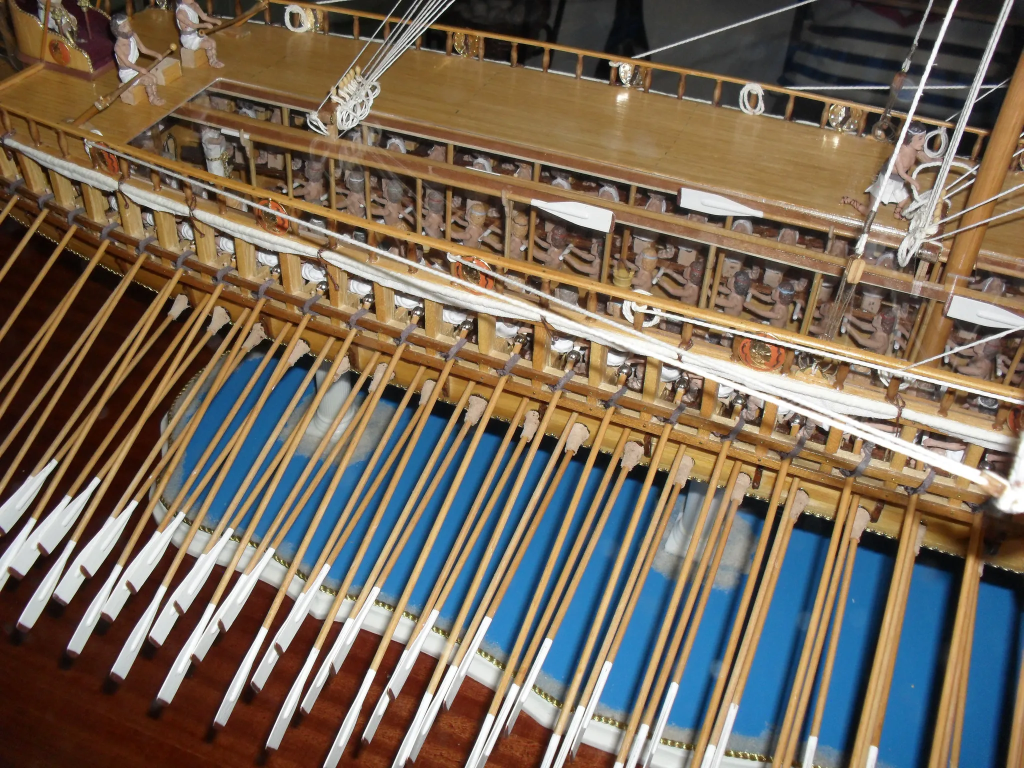 The Athenian Trireme: Oars